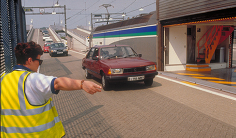 Getlink History - 1994 - Start of the commercial Eurotunnel Passenger Shuttle service for cars