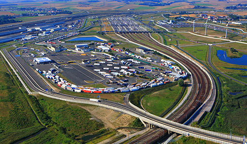 Histoire Getlink - 2015 - Inauguration nouveau Terminal de Coquelles