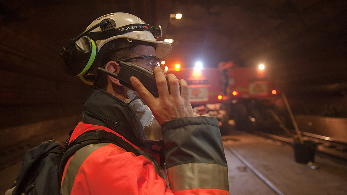 Getlink History - 2016 - Inauguration of the new Channel Tunnel track-to-train railway telecommunications network