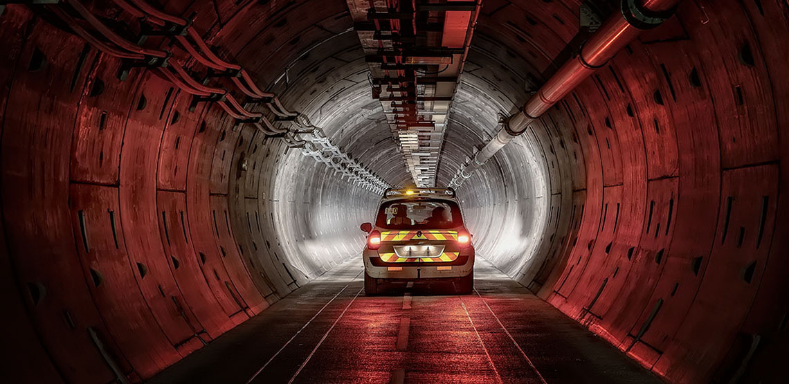 Le tunnel sous la Manche Eurotunnel Le tunnel sous la Manche Eurotunnel