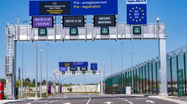 EES signage at Coquelles terminal
