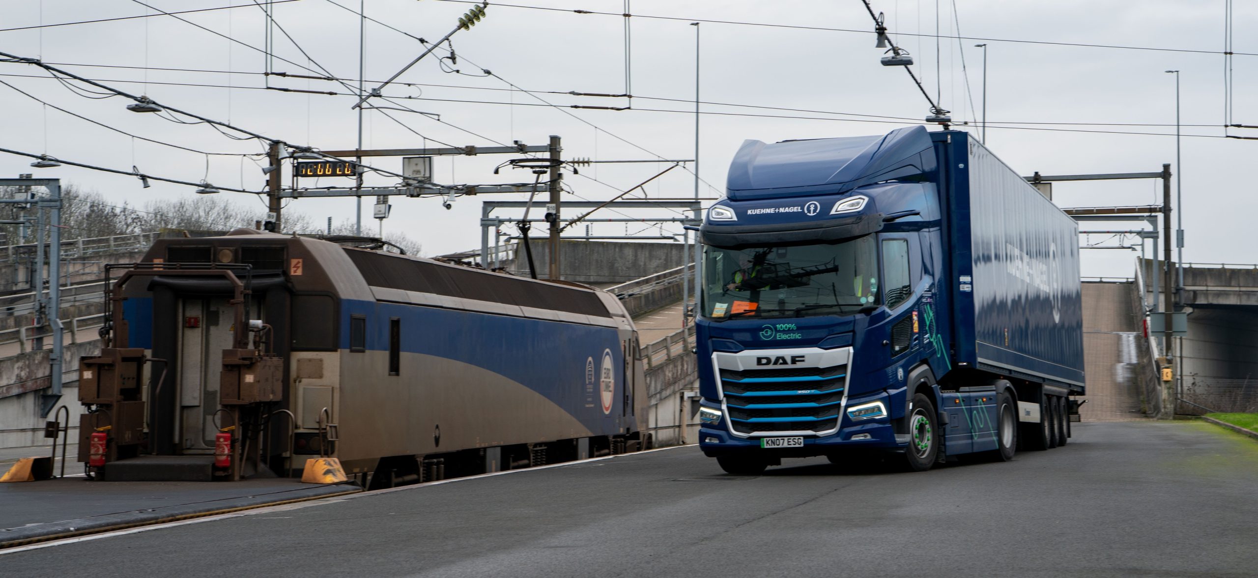 e-truck embarking in a shuttle